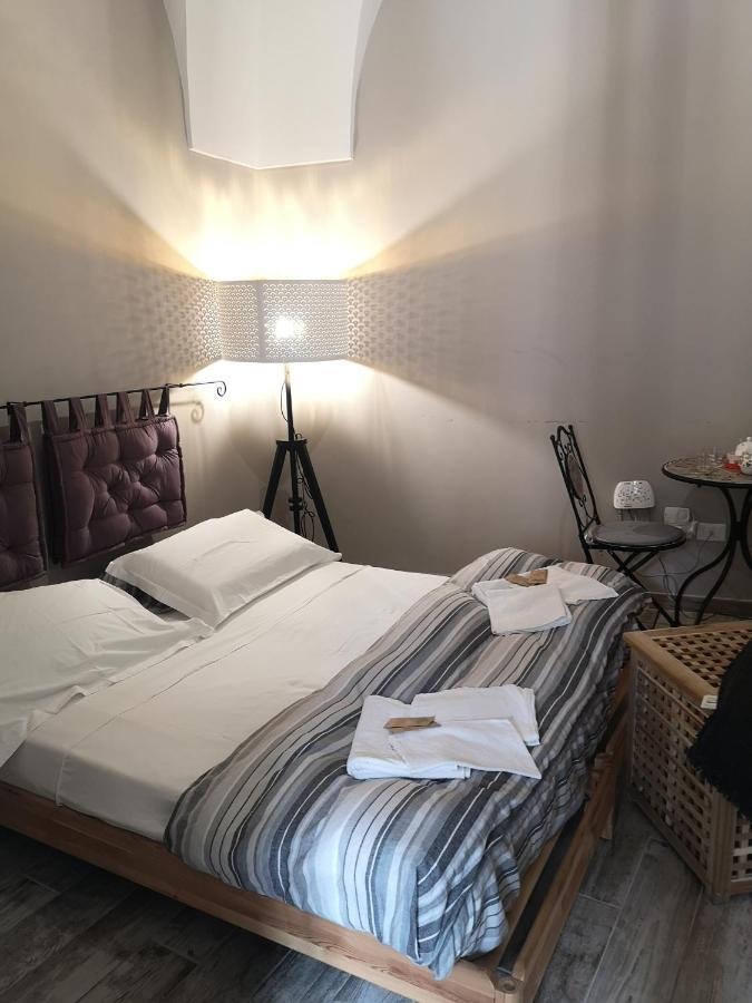 Aparthotel Dimora "I Santi Patroni" Lecce Exteriér fotografie